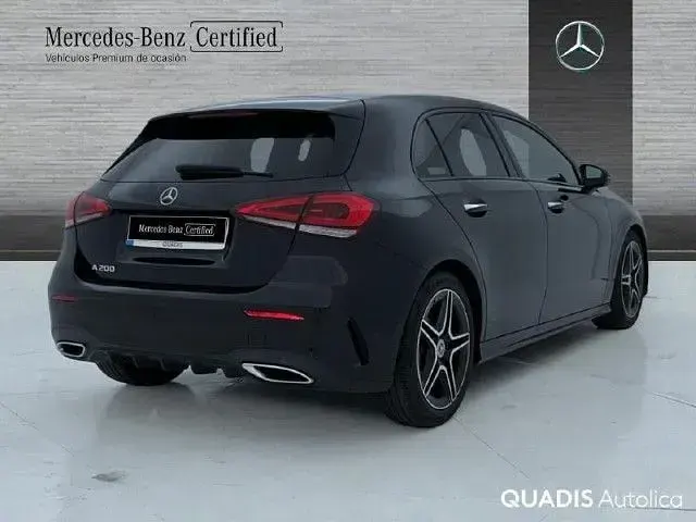 Usado Mercedes A200 163 CV (119 kW) 2022 Negro cosmos