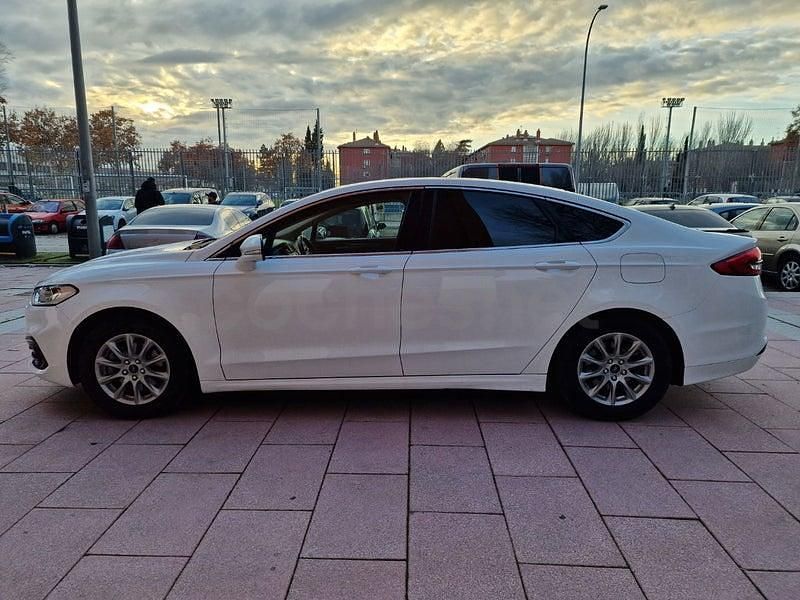 Usado Ford Mondeo Titanium 187 CV (137 kW) 2019 Blanco Berlina