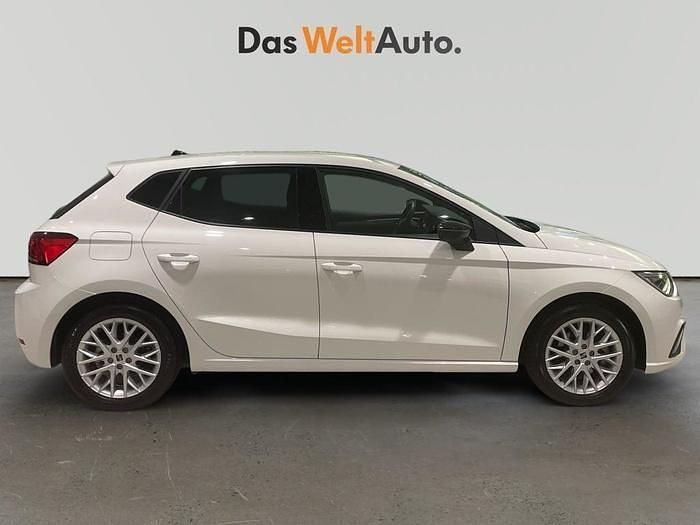 Usado Seat Ibiza FR 115 CV (84 kW) 2025 Blanco Utilitario