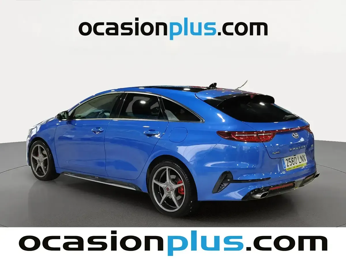 Usado Kia ProCeed GT-Line 160 CV (117 kW) 2021 Azul Familiar