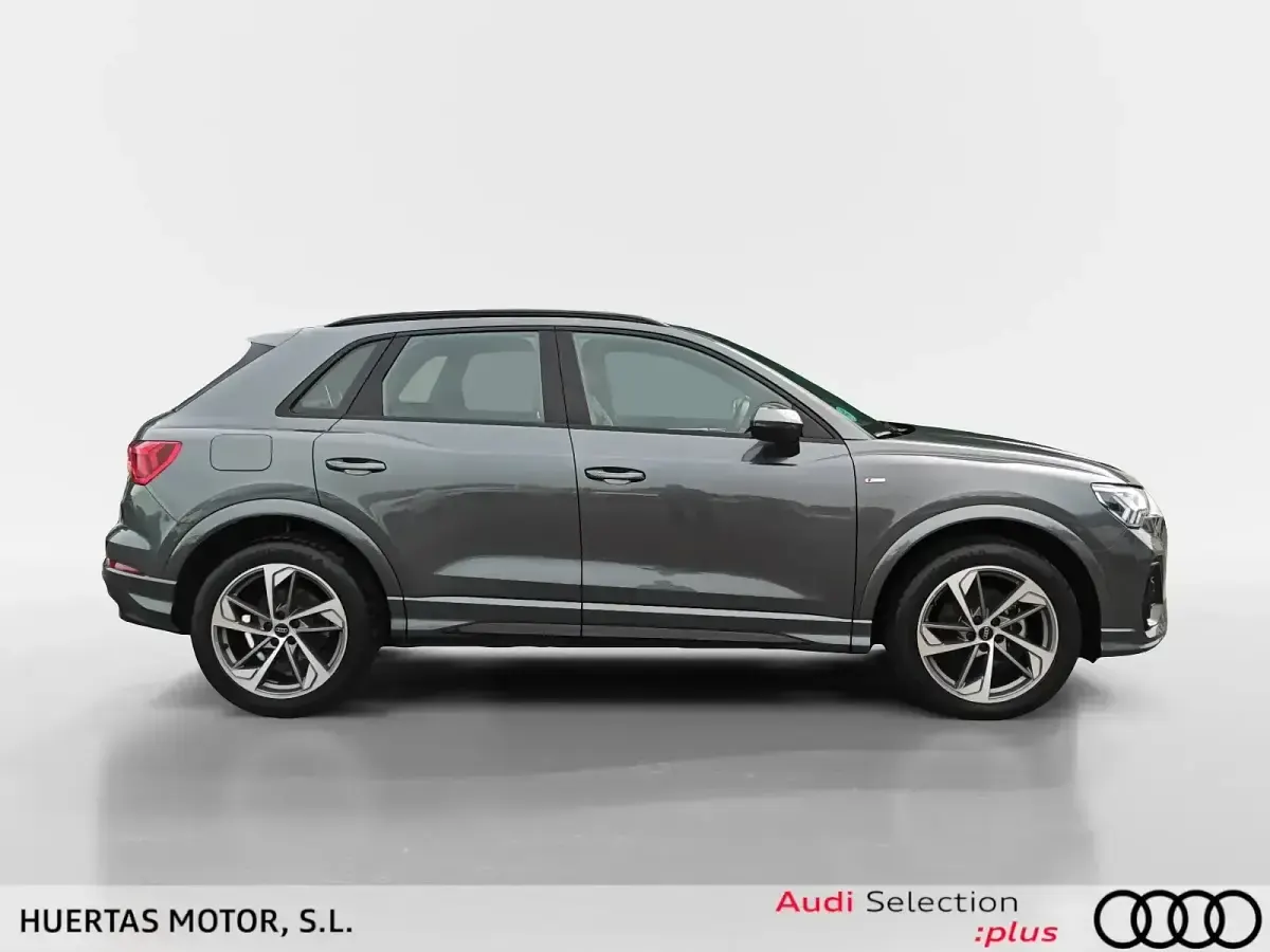 Usado Audi Q3 150 CV (110 kW) 2024 Gris / plata SUV