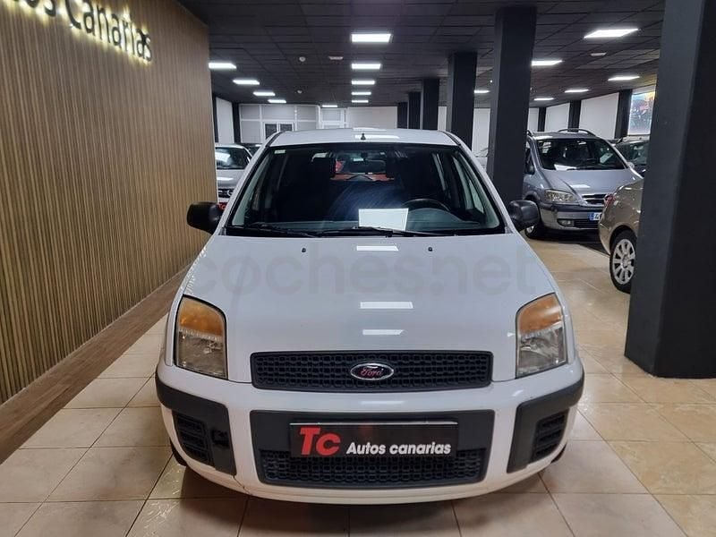 Usado Ford Fusion 80 CV (58 kW) 2011 Blanco Utilitario