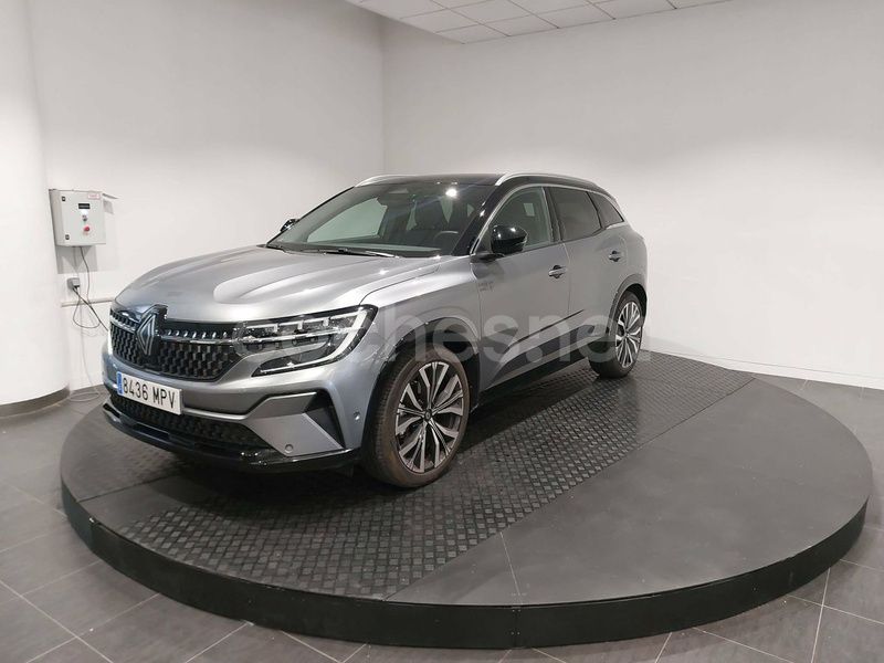 Gris / plata Usado 2024 Renault Austral Iconic SUV | 37.463 € - Imagen 1/4