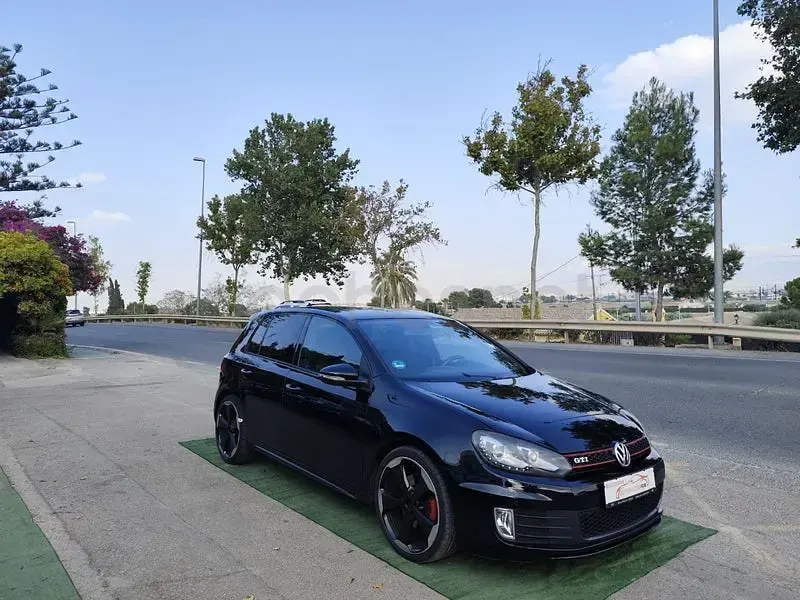 Usado VW Golf VII GTI 210 CV (154 kW) 2012 Negro Berlina