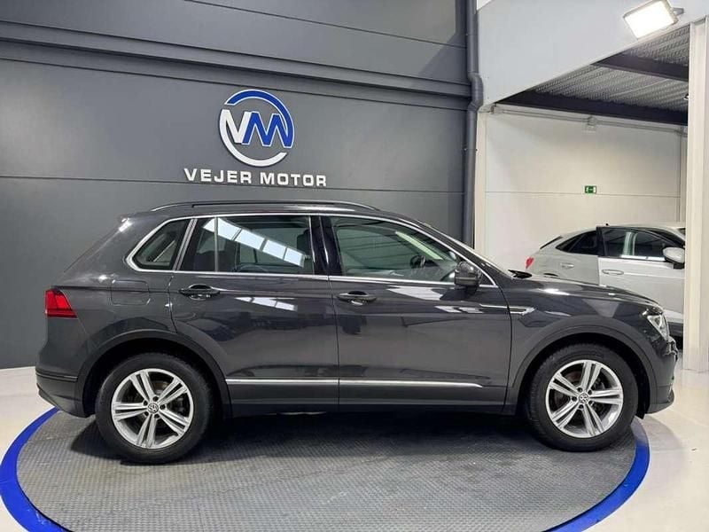 Usado VW Tiguan Advance 150 CV (110 kW) 2017 Gris SUV