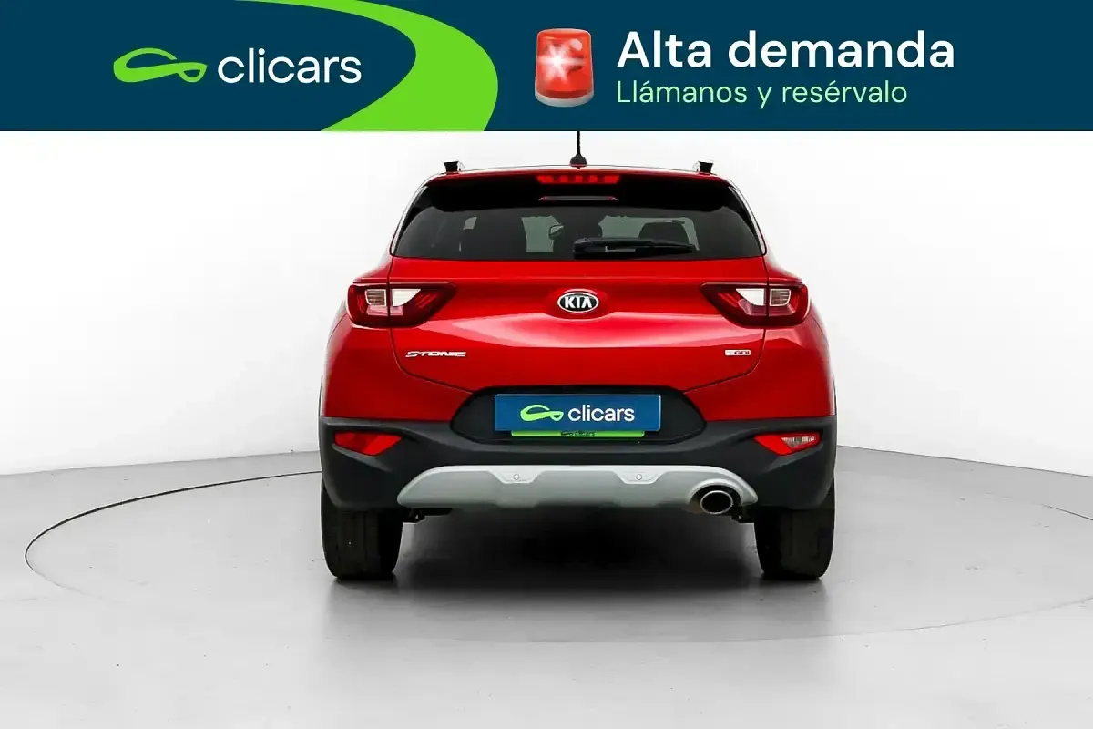 Usado Kia Stonic 120 CV (88 kW) 2018 Rojo SUV