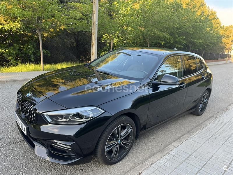 Usado BMW 118 136 CV (100 kW) 2022 Negro Utilitario