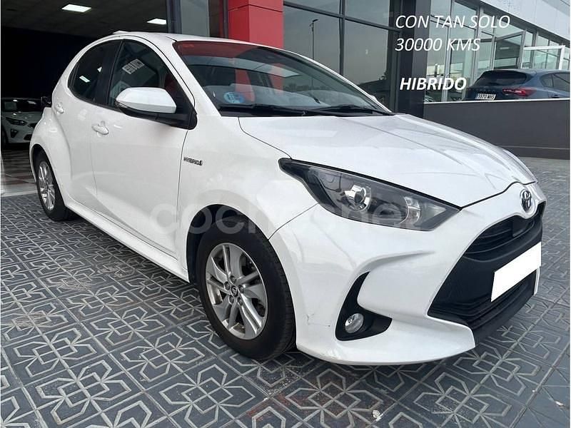 Blanco Usado 2021 Toyota Yaris Hybrid Business Edition Berlina | 17.800 € (Buen precio) - Imagen 1/4