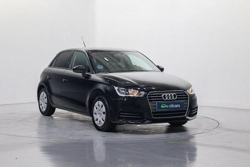 Usado Audi A1 Sportback Attraction 90 CV (66 kW) 2017 Negro Utilitario