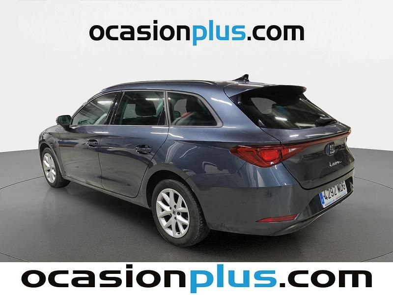 Używany Seat Leon Style 110 KM (80 kW) 2023 Szary Minivan