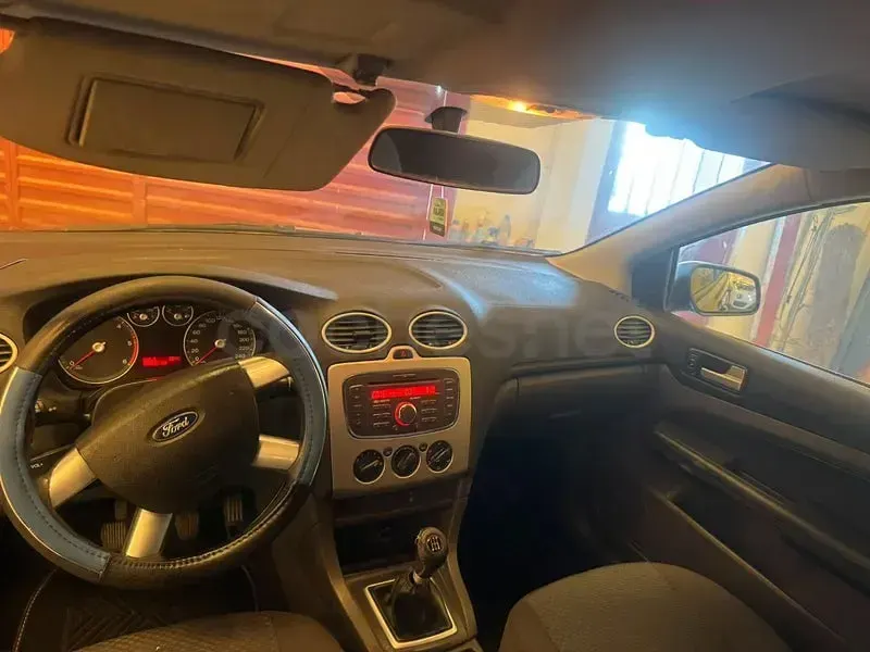 Usado Ford Focus Trend 115 CV (84 kW) 2007 Verde Berlina
