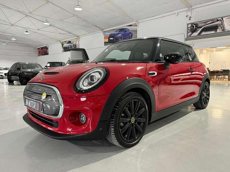 Käytetty Mini Cooper SE 135 kW (184 HP) 2021 Punainen Viistoperä
