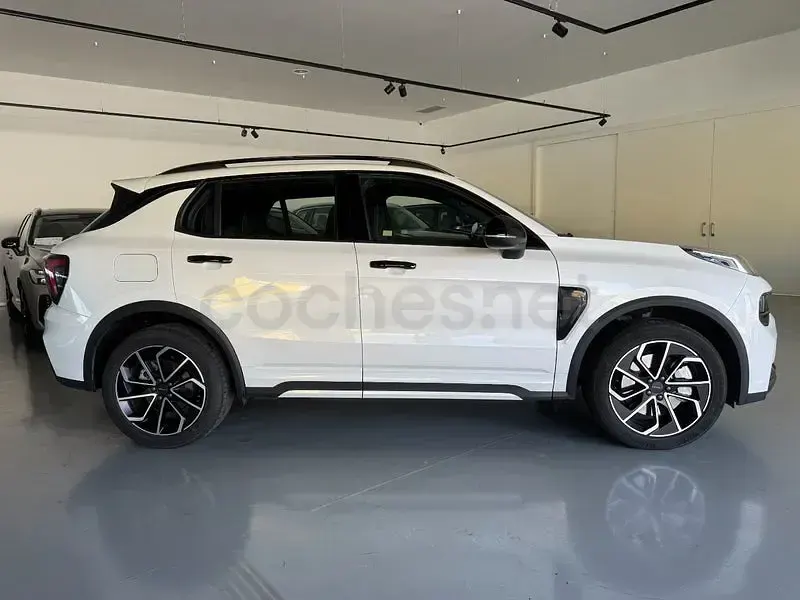 Usado Lynk & Co 01 276 CV (202 kW) 2026 Blanco SUV