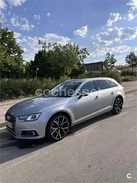 Usado Audi A4 Advanced 150 CV (110 kW) 2016 Gris / plata Familiar
