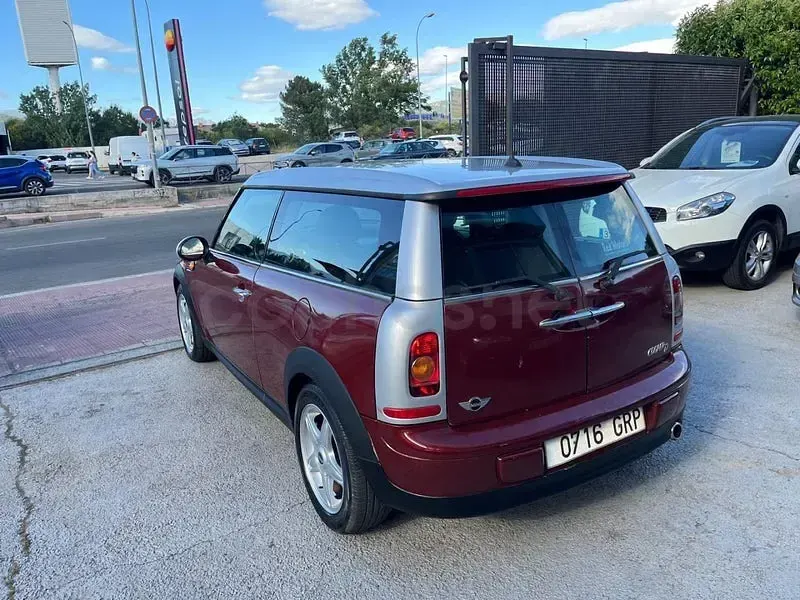 Usado Mini Cooper D Clubman 110 CV (80 kW) 2009 Granate Familiar