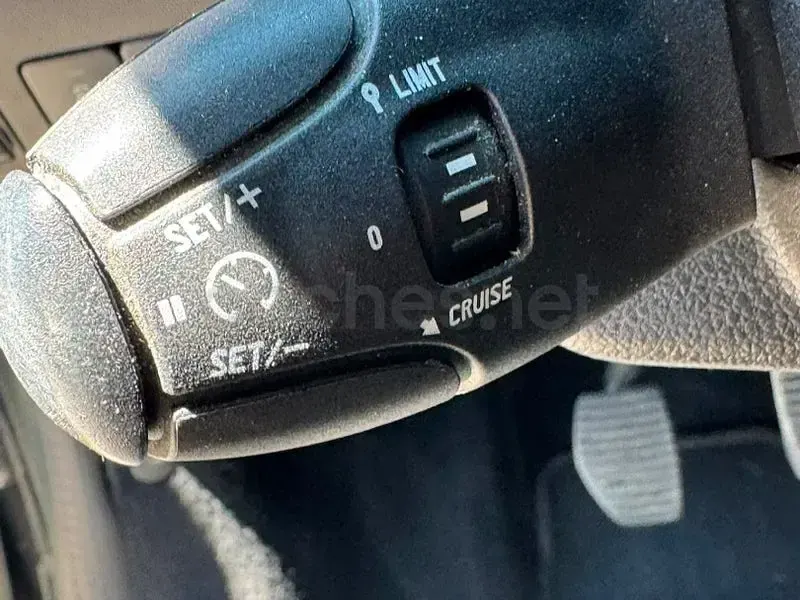 Usado Citroën C-Elysee I Seduction 100 CV (73 kW) 2015 Gris / plata Berlina