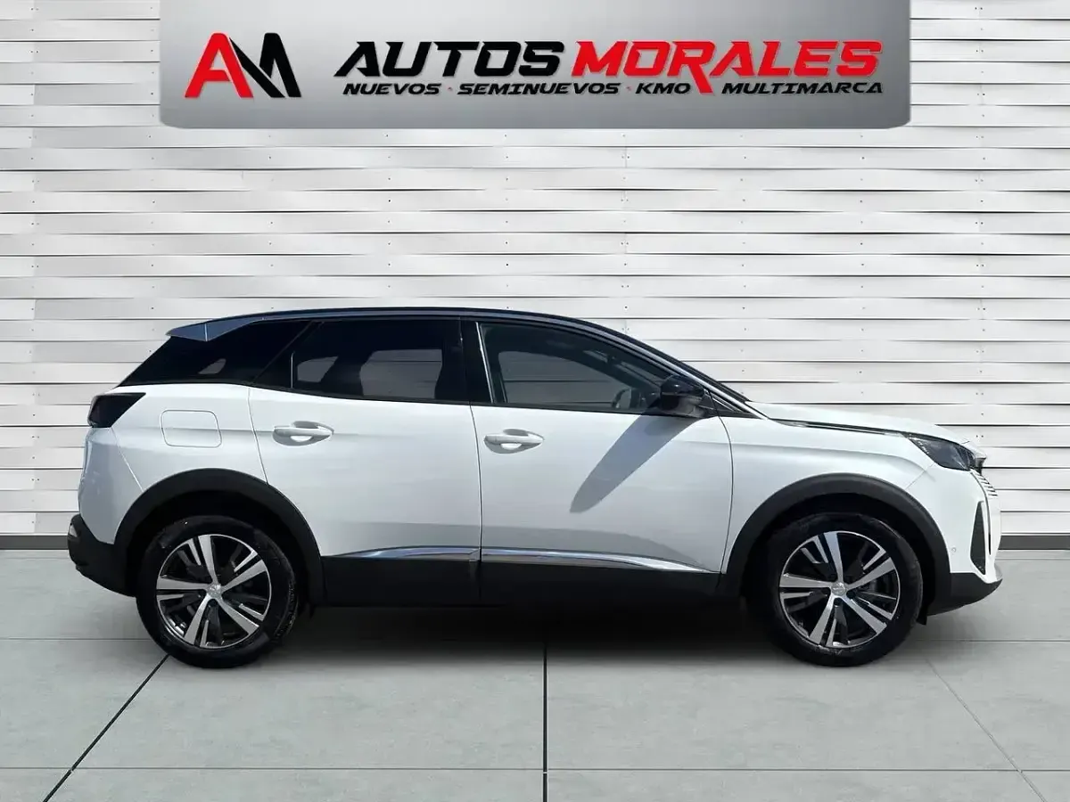 Usado Peugeot 3008 Allure 130 CV (95 kW) 2023 Blanco SUV