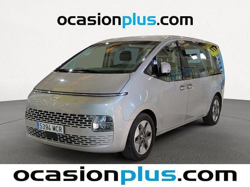 Gris plata Usado 2022 Hyundai Staria Monovolumen | 28.628 € (Precio justo) - Imagen 1/4