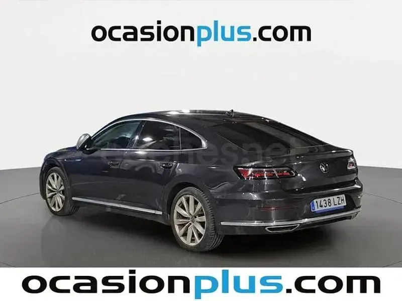 Usado VW Arteon Elegance 218 CV (160 kW) 2022 Gris / plata Berlina