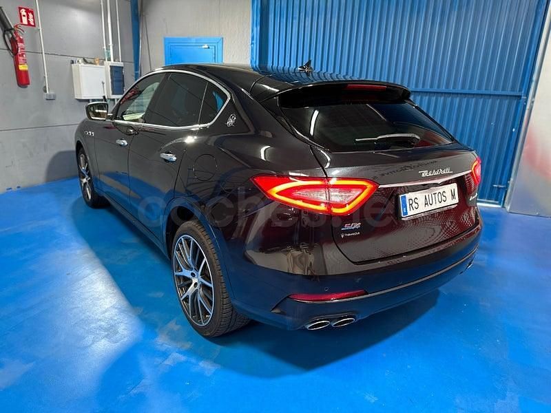 Usado Maserati Levante 430 CV (316 kW) 2019 Negro SUV