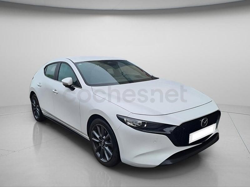 Usado Mazda 3 Center-Line 140 CV (102 kW) 2025 Blanco Berlina