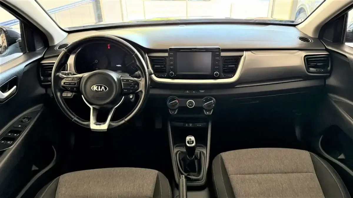 Usado Kia Stonic 101 CV (74 kW) 2020 Azul SUV