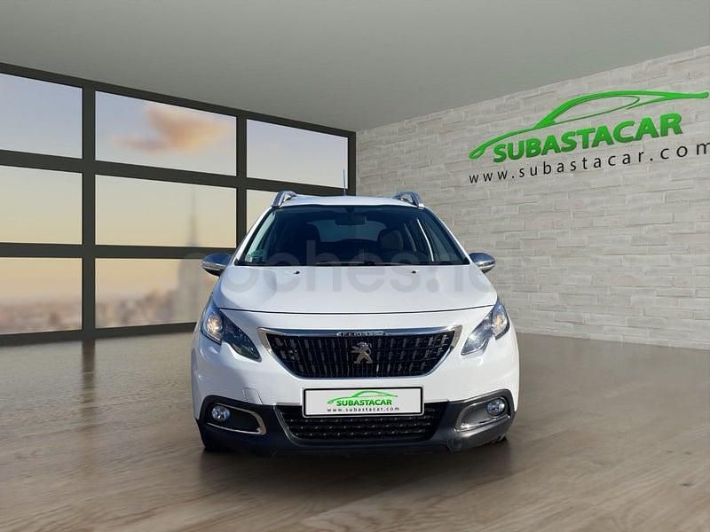 Usado Peugeot 2008 Style 100 CV (73 kW) 2018 Blanco SUV