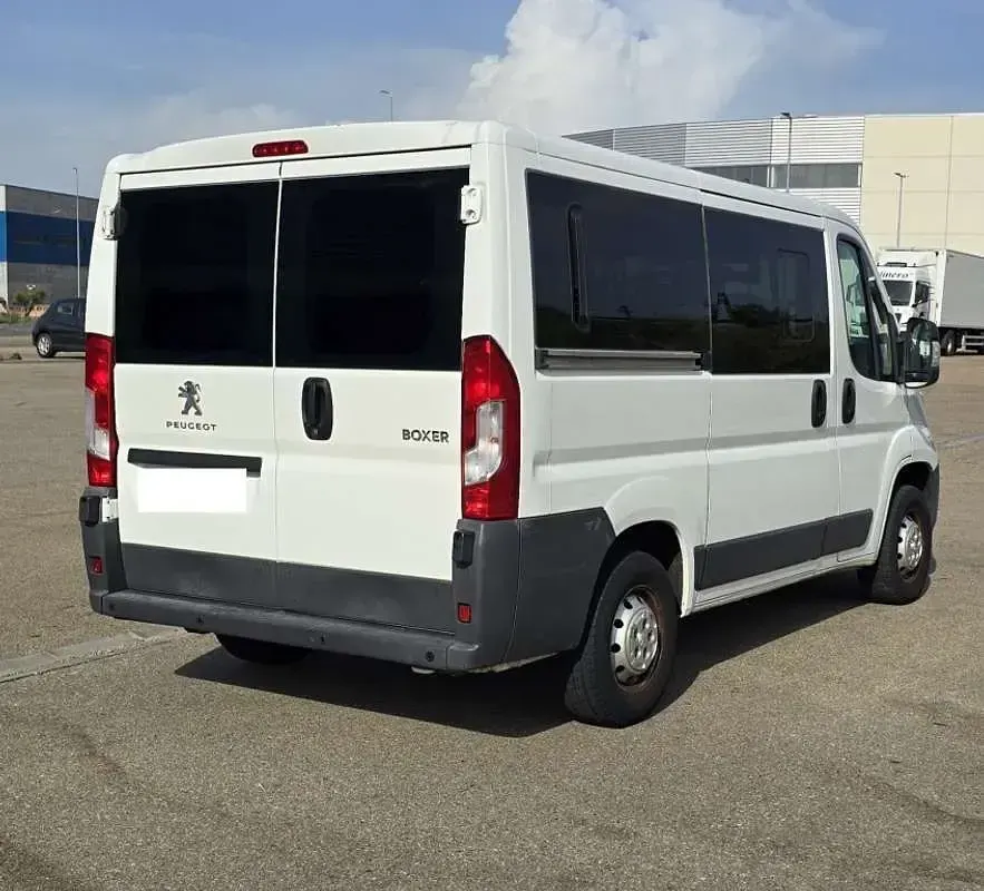 Usado Peugeot Boxer 110 CV (80 kW) 2015 Blanco Van