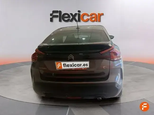 Usado Citroën C4 Feel 110 CV (80 kW) 2022 Marrón