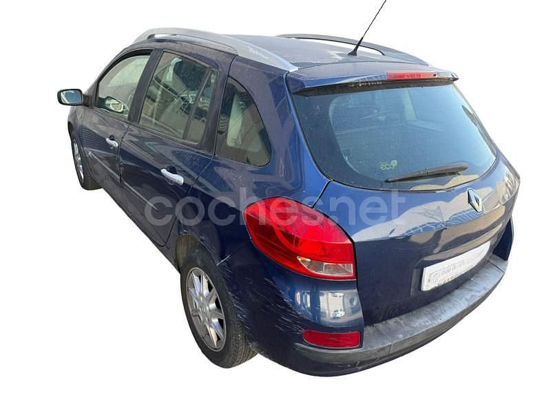 Usado Renault Clio II Authentique 90 CV (66 kW) 2008 Azul Utilitario