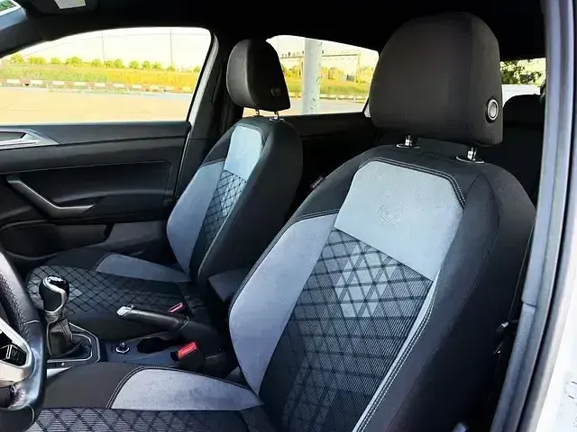 Usado VW Polo R-line 95 CV (69 kW) 2022 Blanco Utilitario