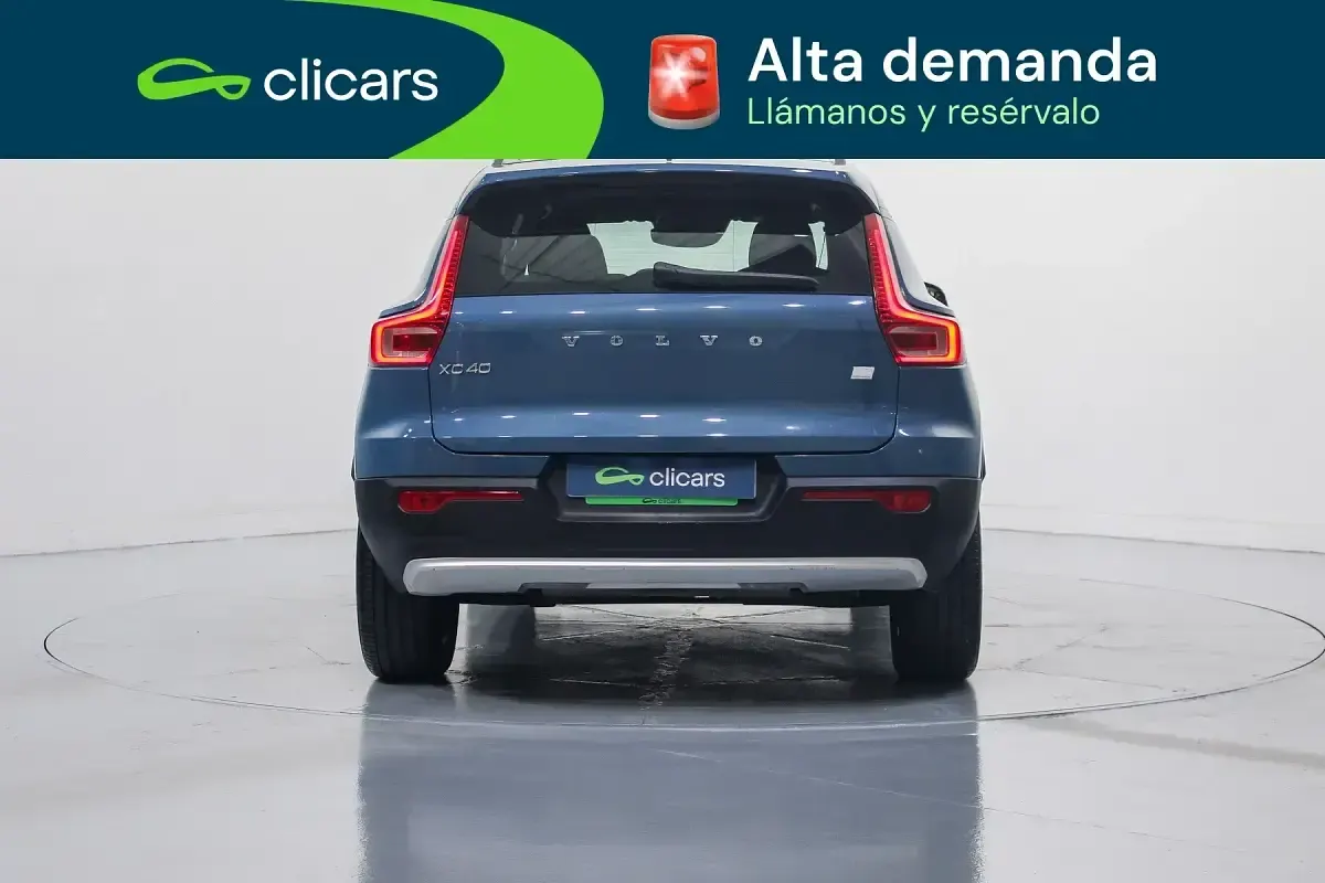 Usado Volvo XC40 Core 211 CV (155 kW) 2022 Azul SUV