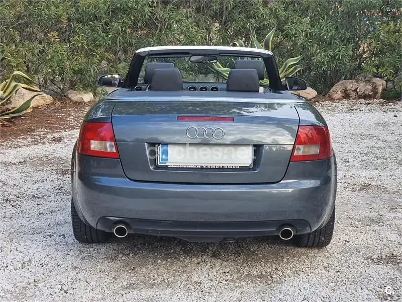 Usado Audi A4 Cabriolet 220 CV (161 kW) 2004 Azul Descapotable