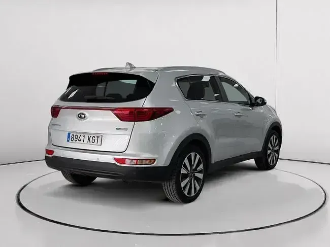 Usado Kia Sportage 115 CV (84 kW) 2018 Gris SUV