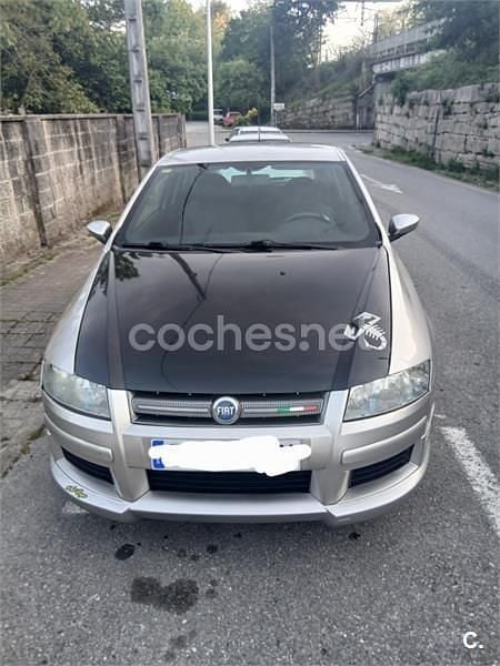 Usado Fiat Stilo Dynamic 115 CV (84 kW) 2003 Gris / plata Berlina