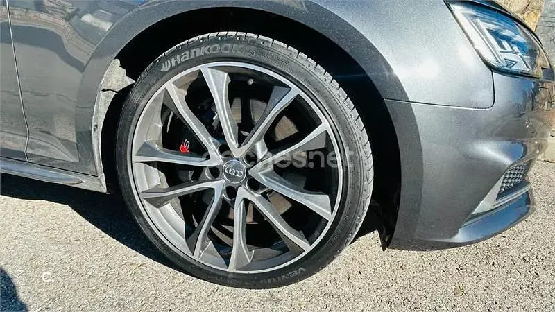 Usado Audi A4 354 CV (260 kW) 2018 Gris / plata Familiar