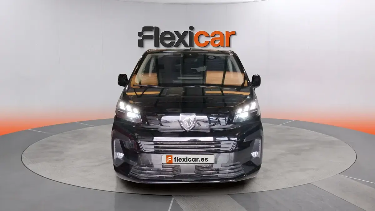 Usado Peugeot Traveller Business-Line 180 CV (132 kW) 2024 Negro Monovolumen