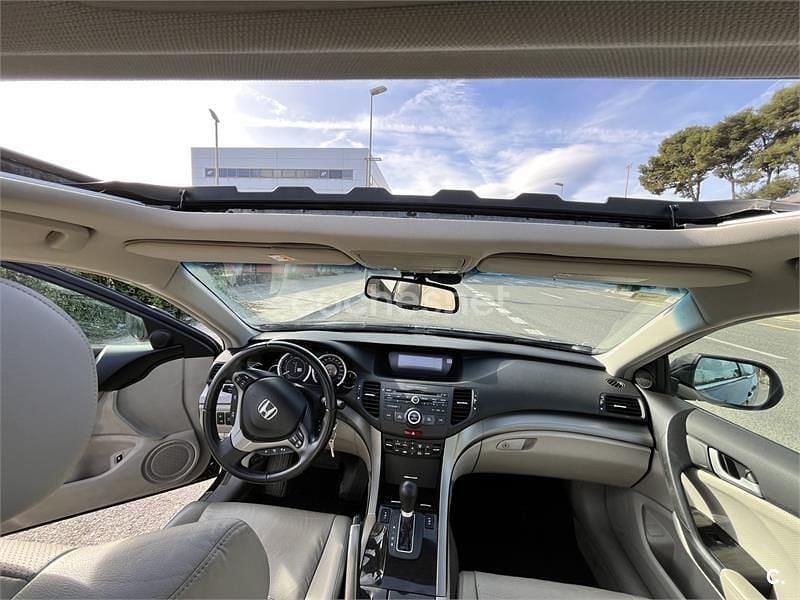 Marrón Usado 2010 Honda Accord Executive Berlina | 11.200 € (Precio justo) - Imagen 1/4