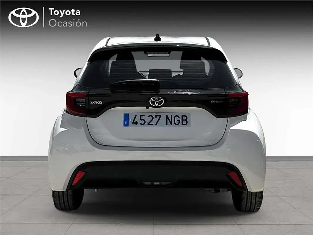 Usado Toyota Yaris Hybrid Active 116 CV (85 kW) 2025 Monovolumen