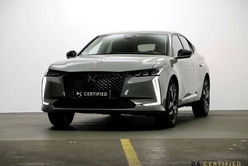 Verde Usado 2022 DS Automobiles DS4 Performance Berlina | 33.600 € - Imagen 1/4