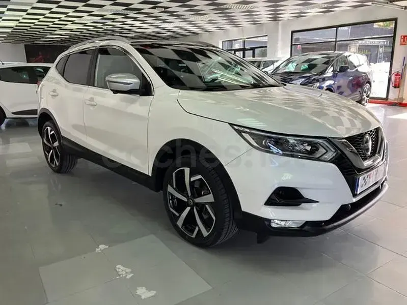 Usado Nissan Qashqai Tekna 130 CV (95 kW) 2018 Blanco SUV