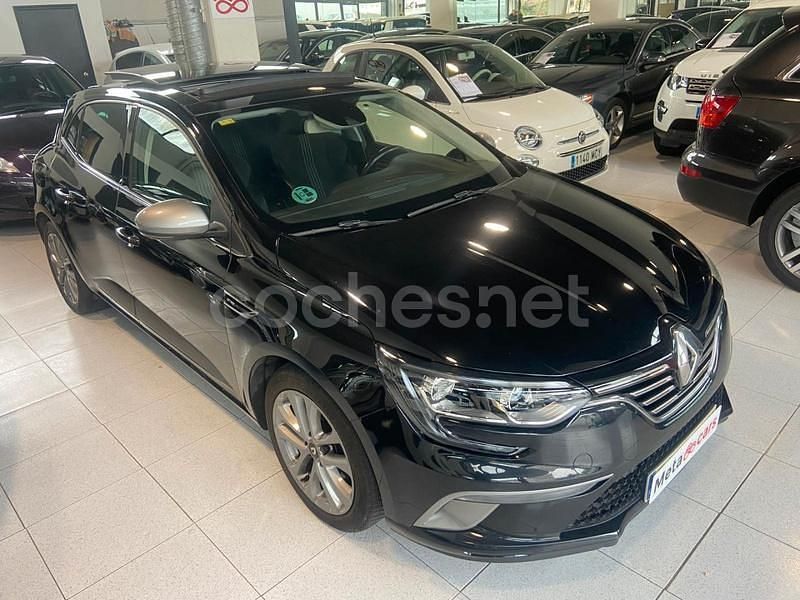 Usado Renault Mégane GT Line GT-Line 130 CV (95 kW) 2018 Negro Berlina