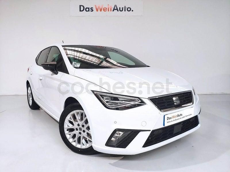 Usado Seat Ibiza FR 115 CV (84 kW) 2025 Blanco Utilitario
