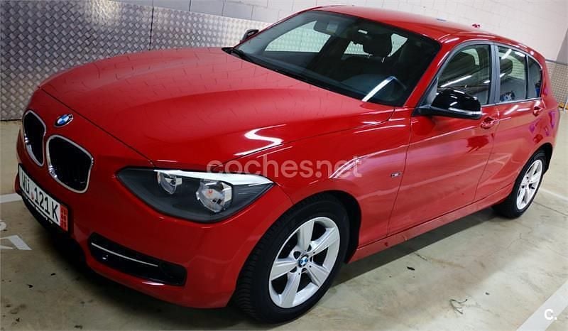 Usado BMW 114 Sport Line 102 CV (75 kW) 2012 Rojo Utilitario