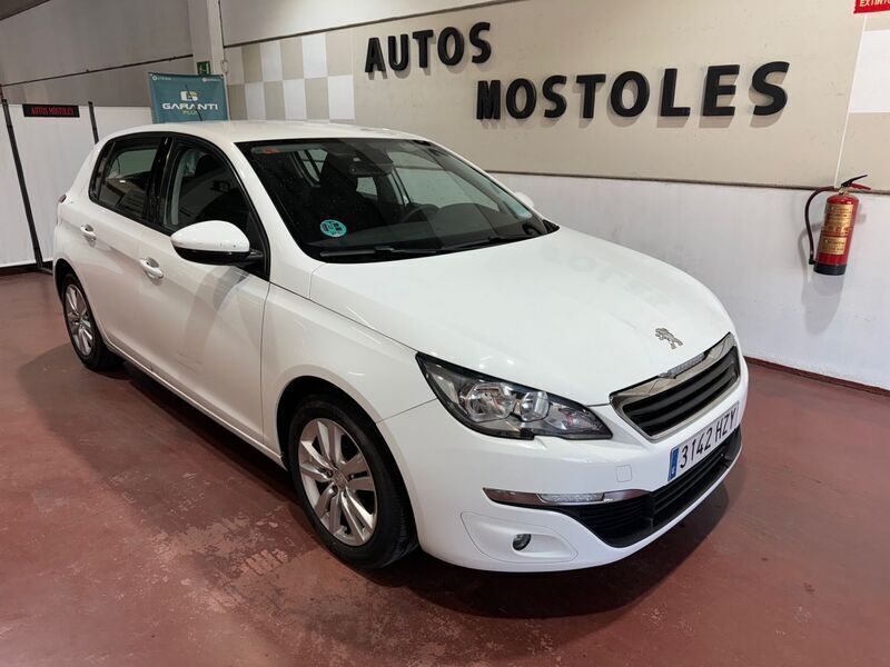 Blanco Usado 2014 Peugeot 308 Access | 6495 € (Precio justo) - Imagen 1/4