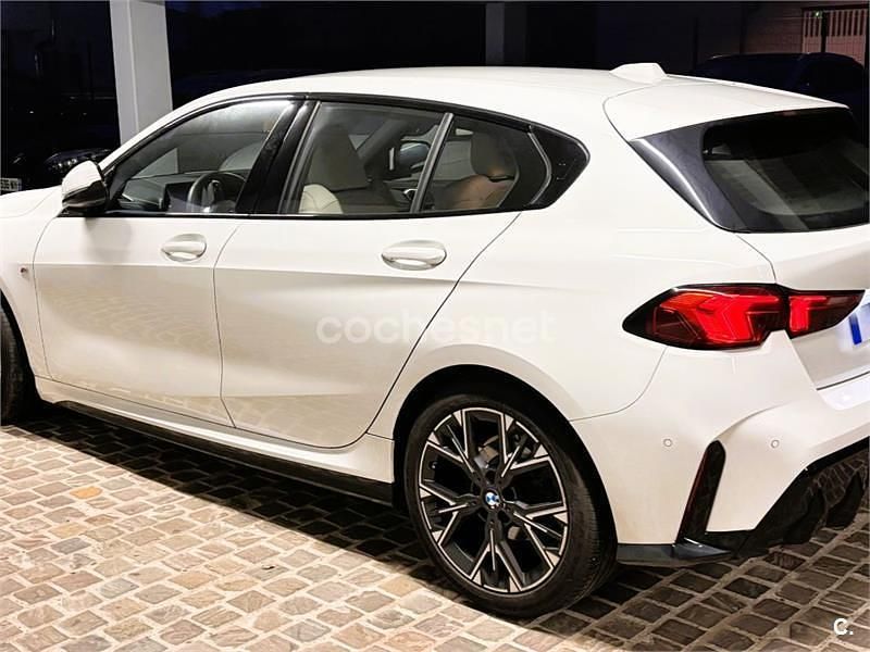 Usado BMW 120 Comfort Edition 170 CV (125 kW) 2025 Blanco Utilitario