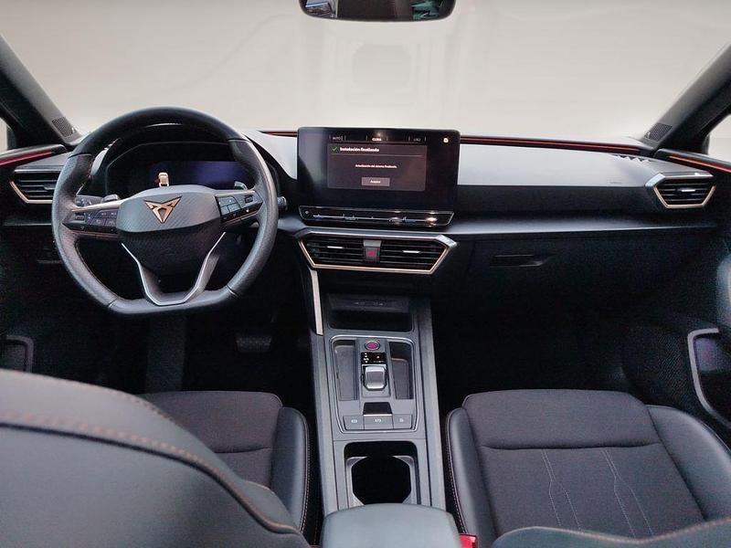 Usado Cupra Leon 150 CV (110 kW) 2024 Gris Familiar