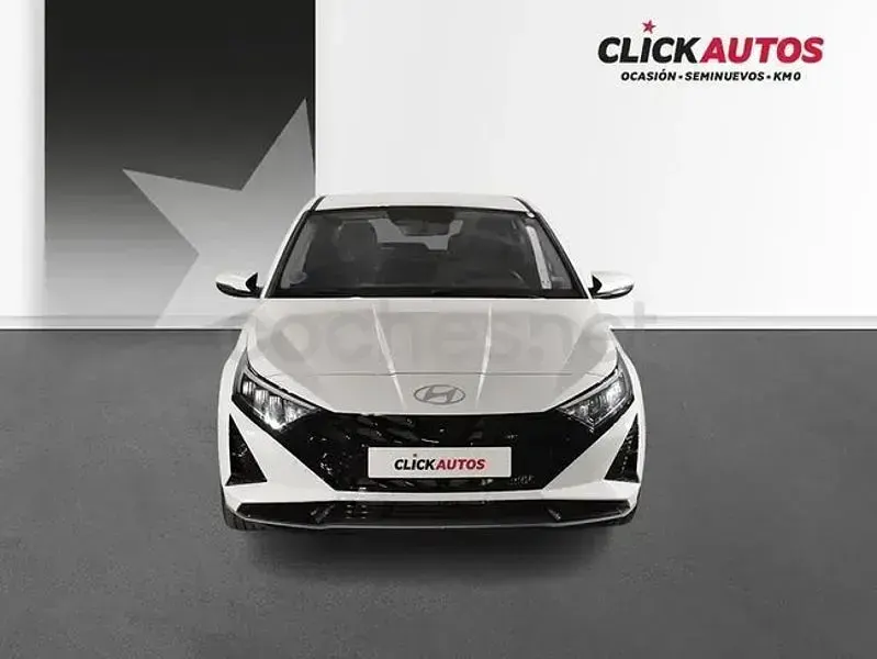 Usado Hyundai i20 100 CV (73 kW) 2025 Blanco Utilitario