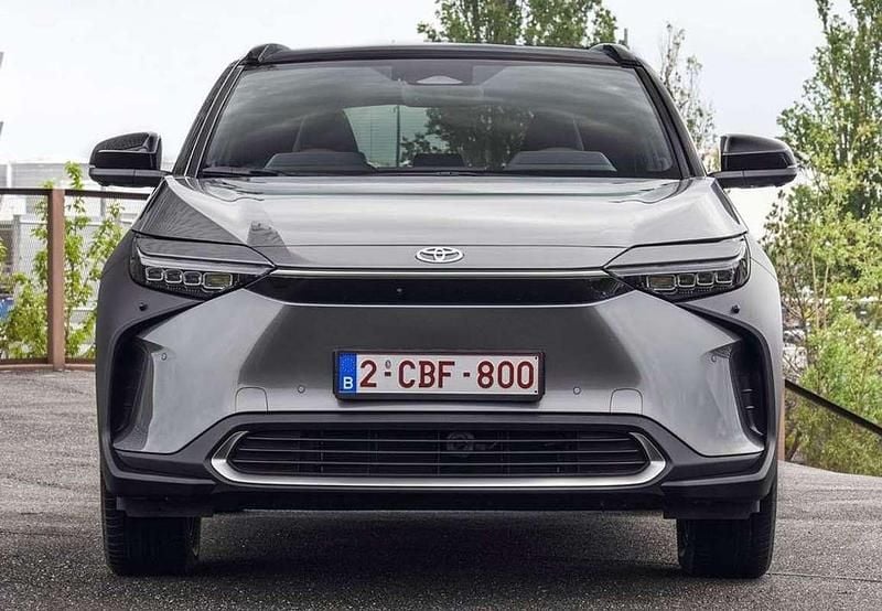 Azul Usado 2024 Toyota bZ4X Plus SUV | 37.500 € (Buen precio) - Imagen 1/4