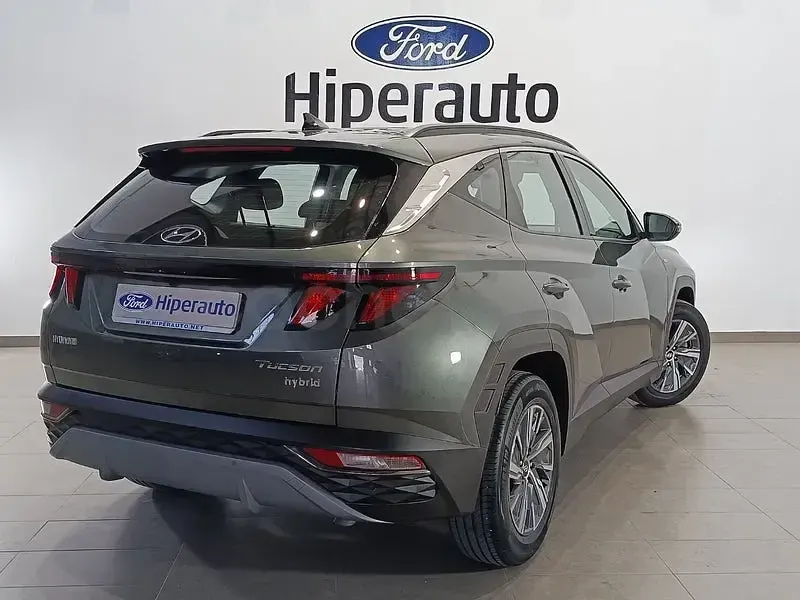 Usado Hyundai Tucson 150 CV (110 kW) 2022 Gris / plata SUV